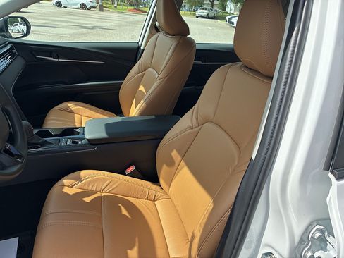 Certified 2025 Toyota Camry LE w/ Convenience Package FWD image 14