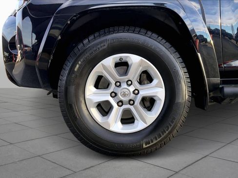 Used 2019 Toyota 4Runner SR5 image 11