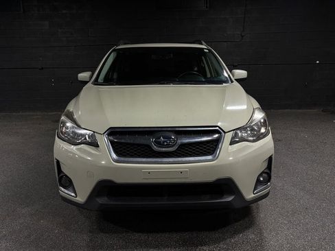 Used 2016 Subaru Crosstrek 2.0i Premium w/ Moonroof Package AWD/4WD image 8