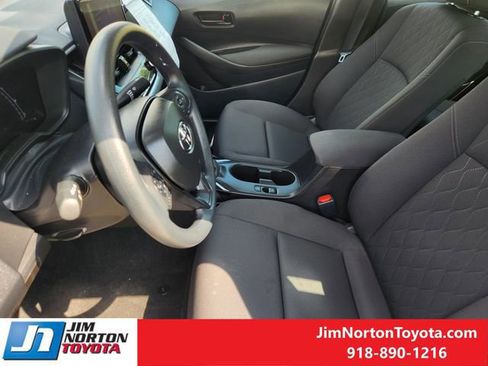 Used 2026 Toyota Corolla LE FWD image 14