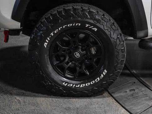 Used 2023 Toyota Tacoma SR5 image 10