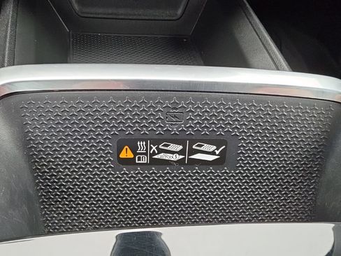Certified 2025 Chevrolet Equinox ACTIV w/ Safety and Technology Package AWD/4WD image 16