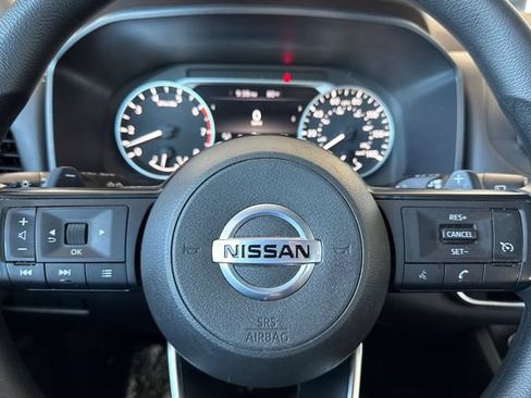Used 2021 Nissan Rogue S AWD/4WD image 35