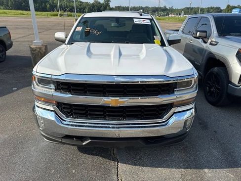 Used 2017 Chevrolet Silverado 1500 LT w/ All Star Edition AWD/4WD image 2