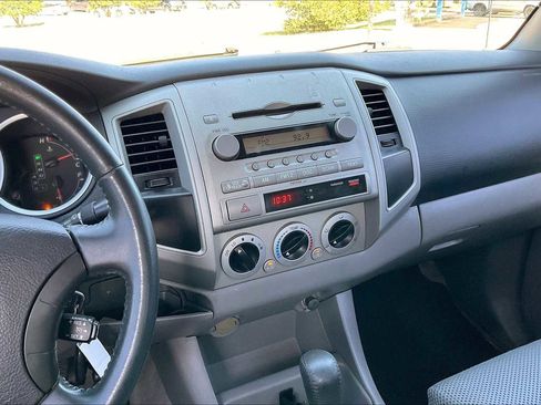 Used 2007 Toyota Tacoma PreRunner image 6