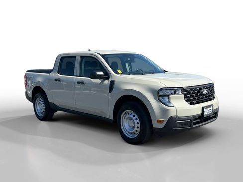 Used 2025 Ford Maverick XL image 7