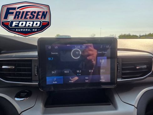 Used 2024 Ford Explorer XLT w/ Equipment Group 202A AWD/4WD image 19
