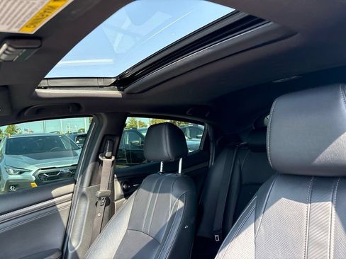 Used 2018 Honda Civic Sport Touring image 5