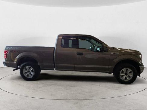 Used 2018 Ford F150 XLT AWD/4WD image 4