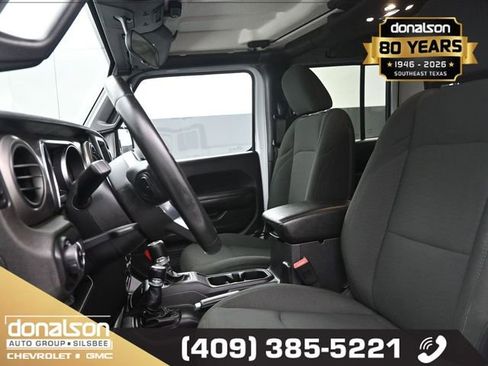 Used 2020 Jeep Gladiator Sport w/ Quick Order Package 24S image 10