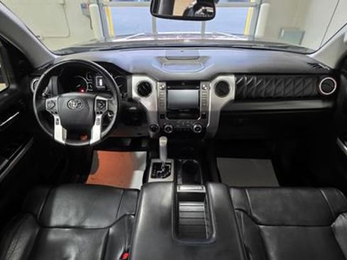 Used 2018 Toyota Tundra Platinum image 30