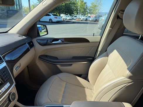 Used 2013 Mercedes-Benz GL 450 4MATIC image 17