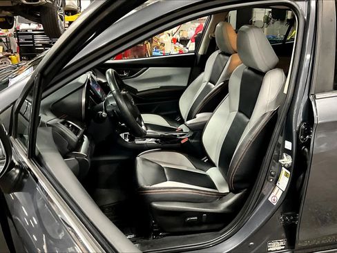 Used 2020 Subaru Crosstrek 2.0i Limited w/ Moonroof Package w/Navigation image 8