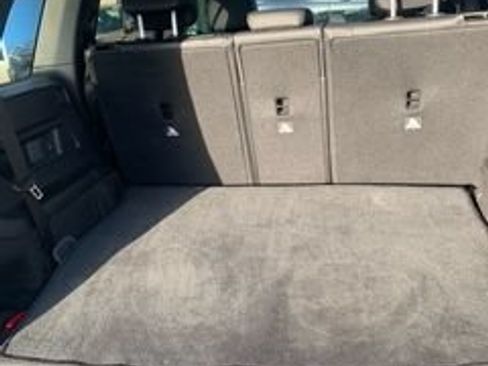 Used 2021 Mercedes-Benz GLB 250 4MATIC image 7
