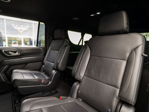 Used 2021 Chevrolet Suburban Z71 w/ Z71 Off-Road Package image 32