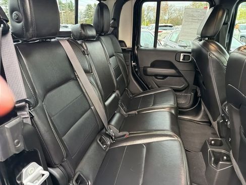 Used 2021 Jeep Gladiator Overland w/ Popular Equipment Package AWD/4WD image 15