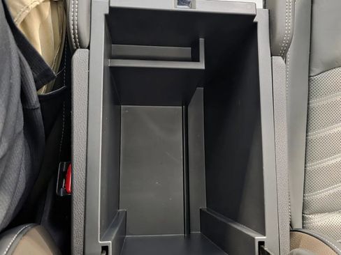 Used 2024 Nissan Pathfinder Platinum w/ Lighting Package (N92) image 54