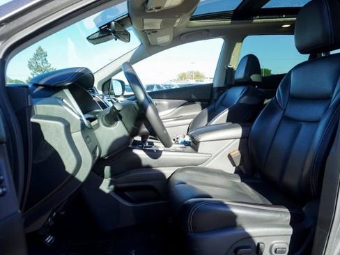 Used 2024 Nissan Murano SL image 14