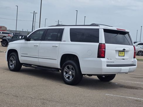Used 2020 Chevrolet Suburban LT AWD/4WD image 7