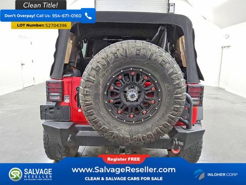 Used 2014 Jeep Wrangler Unlimited Rubicon w/ Connectivity Group AWD/4WD image 8