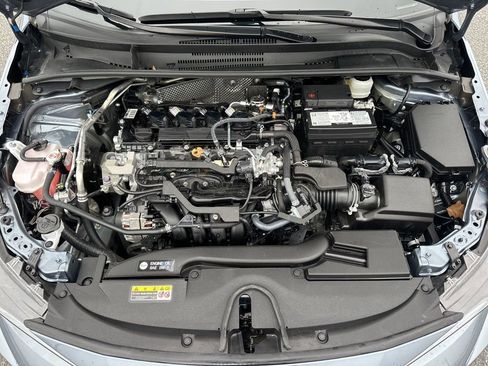 Used 2025 Toyota Corolla LE image 28