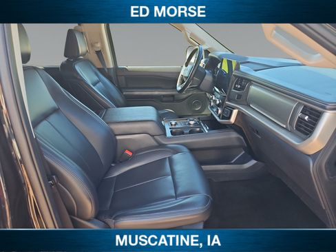 Used 2024 Ford Expedition XLT AWD/4WD image 16