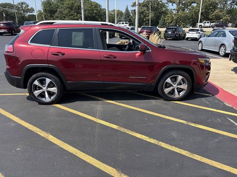 Used 2021 Jeep Cherokee Limited w/ Elite Package FWD image 4