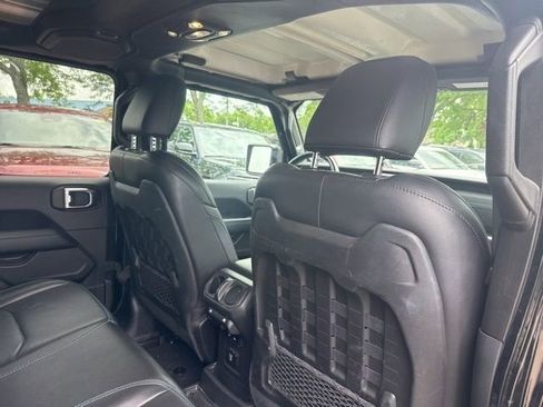 Used 2021 Jeep Wrangler Unlimited Rubicon 4xe w/ Cold Weather Group AWD/4WD image 12