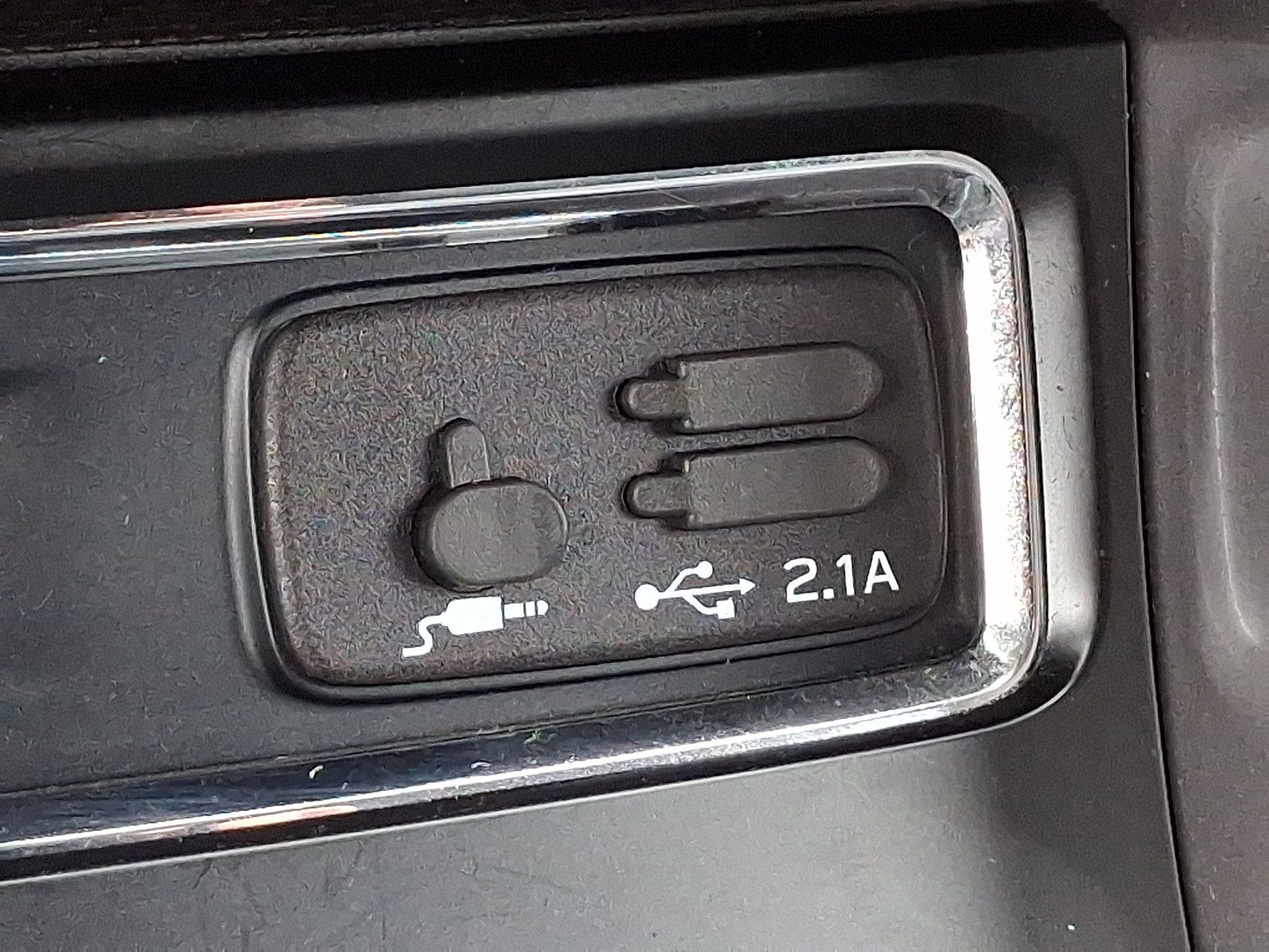 Used 2022 Subaru Ascent Limited AWD/4WD image 25