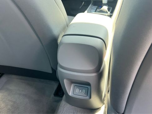 New 2026 Hyundai Elantra Blue image 23