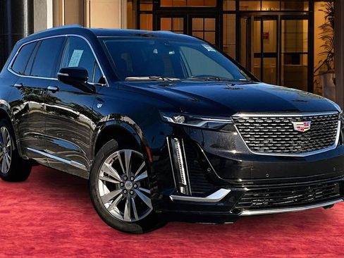 Used 2024 Cadillac XT6 Premium Luxury w/ LPO, Floor Liner Package AWD/4WD image 2