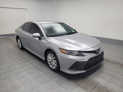 Used 2022 Toyota Camry LE FWD image 13