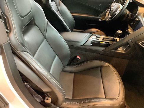 Used 2014 Chevrolet Corvette Stingray Coupe RWD image 23