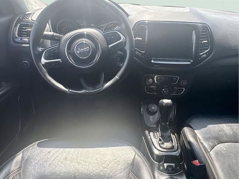 Used 2019 Jeep Compass Limited AWD/4WD image 13
