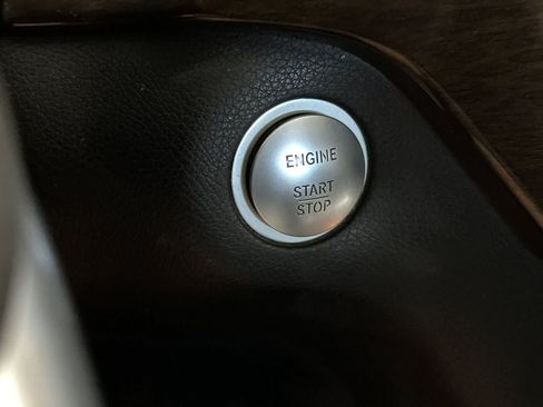 Used 2015 Mercedes-Benz ML 350 2WD image 25