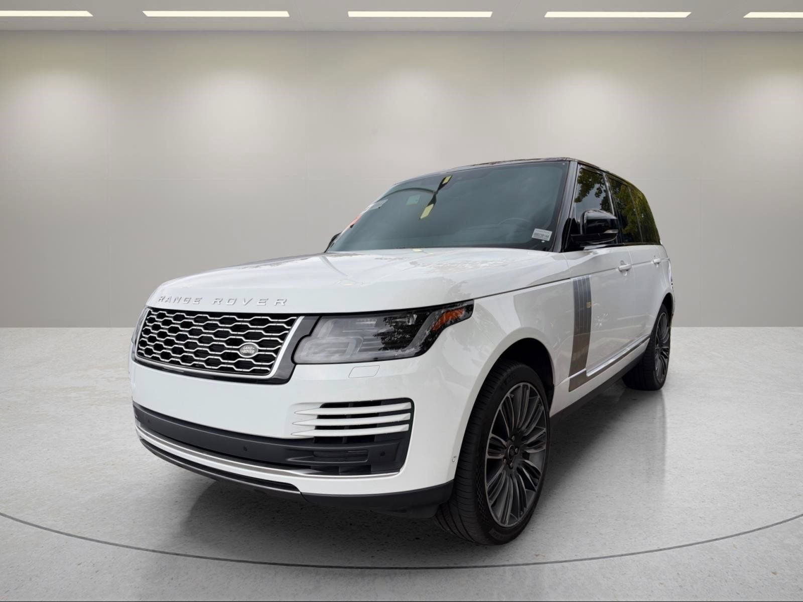 Used 2021 Land Rover Range Rover P525 Westminster Edition AWD/4WD image 4
