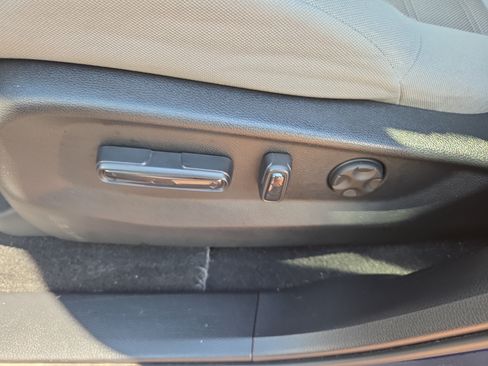 Used 2018 Honda CR-V EX image 33