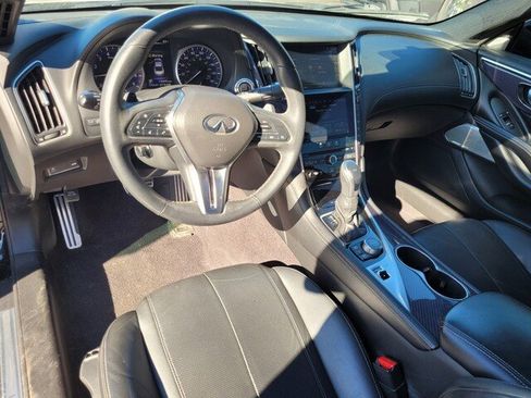 Used 2018 INFINITI Q60 3.0t Sport w/ Sensory Package 3.0T Sport image 7