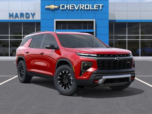 New 2026 Chevrolet Traverse Z71 w/ Enhanced Driving Package AWD/4WD image 7
