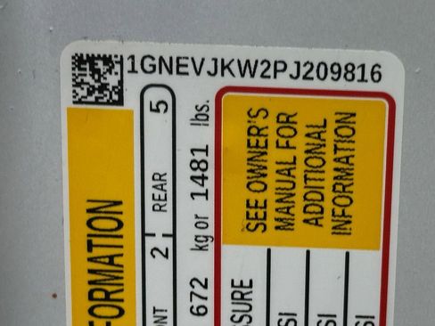 Used 2023 Chevrolet Traverse RS image 29