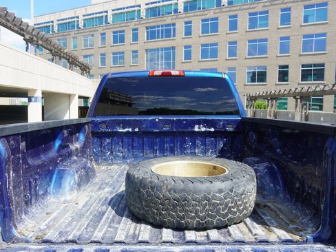 Used 2017 Chevrolet Silverado 1500 LT w/ All Star Edition AWD/4WD image 33