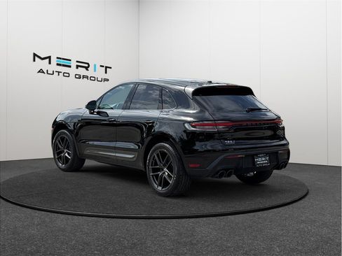Used 2023 Porsche Macan Turbo AWD/4WD image 7