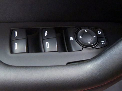 Used 2021 Chevrolet Blazer RS image 15