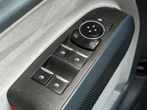 Used 2022 Ford Maverick XLT FWD image 10