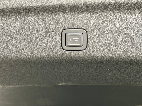 Used 2026 Chevrolet Suburban RST w/ Comfort Package RWD image 39