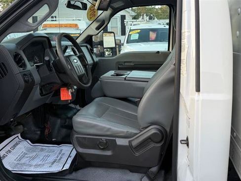 Used 2013 Ford F450 XL w/ Heavy Service Suspension Pkg RWD image 12