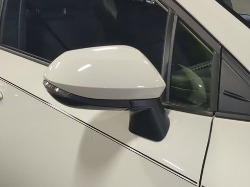 Used 2025 Toyota Corolla SE image 12