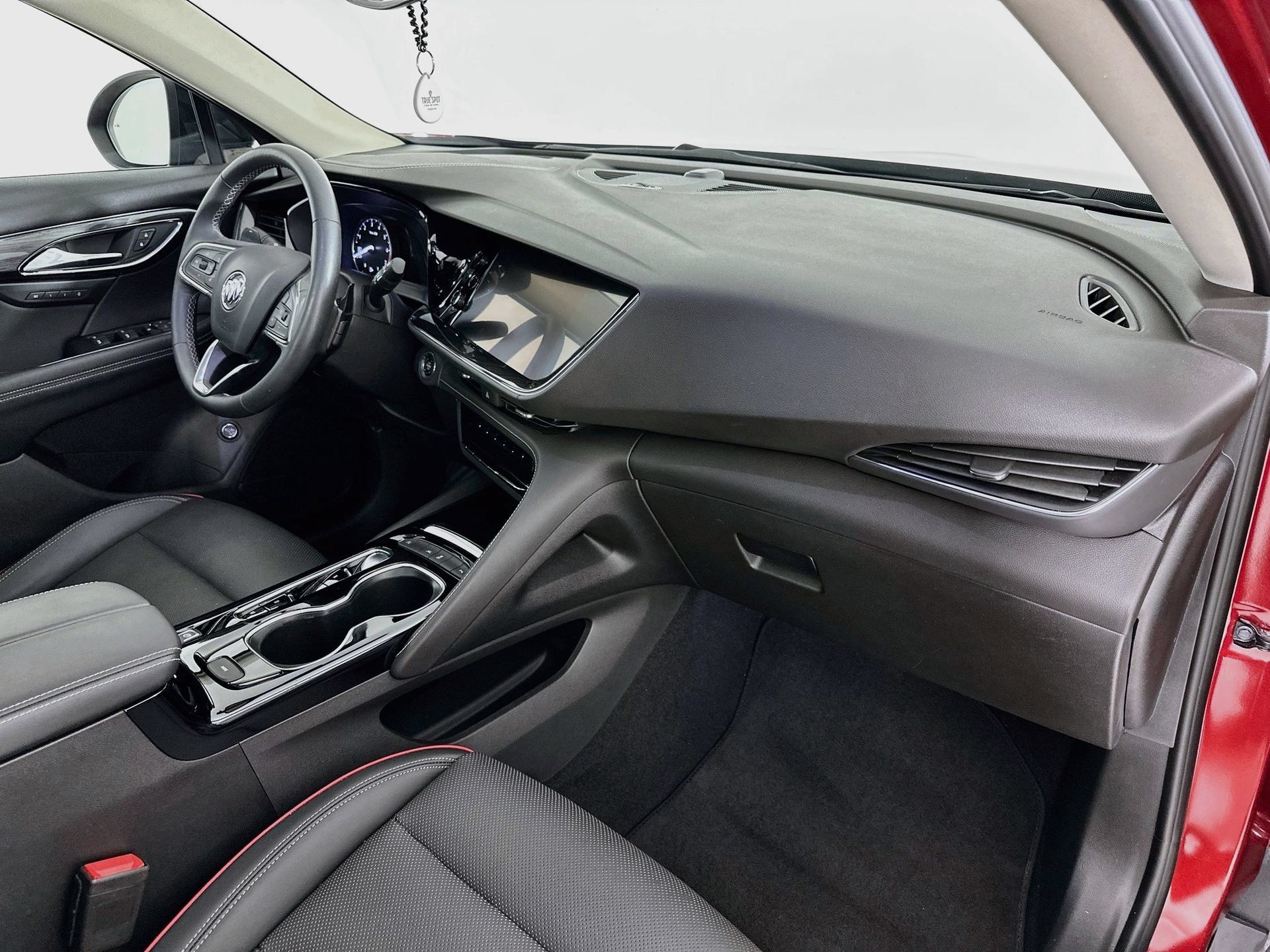 Used 2022 Buick Envision Essence w/ Sport Touring Package FWD image 29