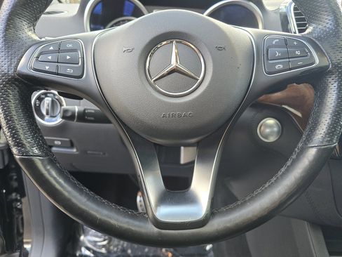 Used 2017 Mercedes-Benz GLE 400 4MATIC image 39