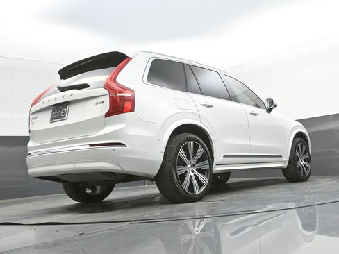 Used 2025 Volvo XC90 B6 Ultra w/ Protection Package image 35